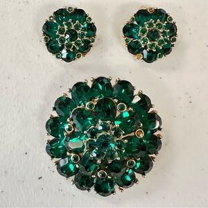 Vintage - Elegant Green Crystal Brooch and Earring Set